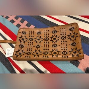 Pendleton Laser Cut Tan leather Clutch. Walnut leather. NWT.